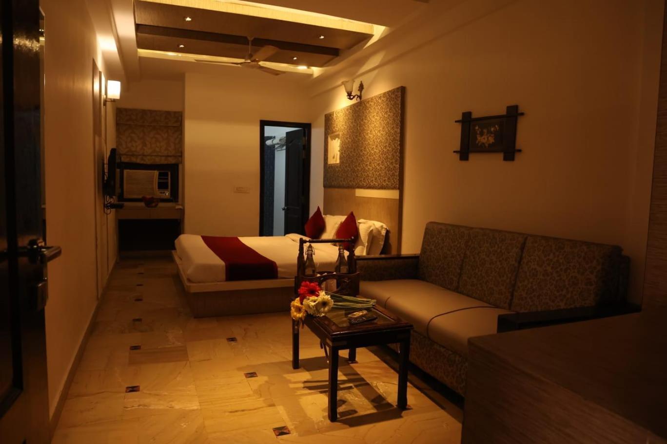 Hotel Panna Paradise Agra  Exterior photo