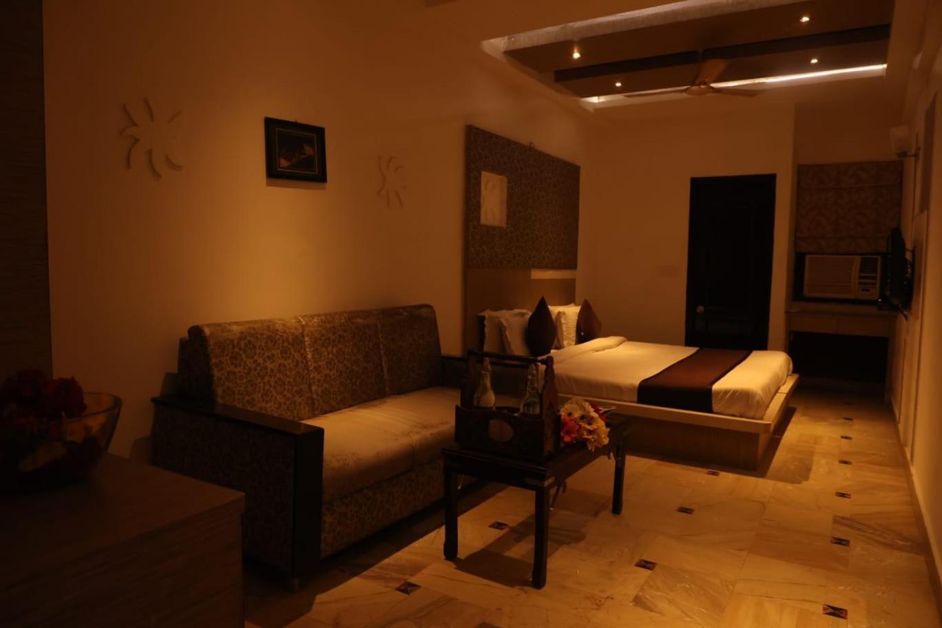 Hotel Panna Paradise Agra  Exterior photo