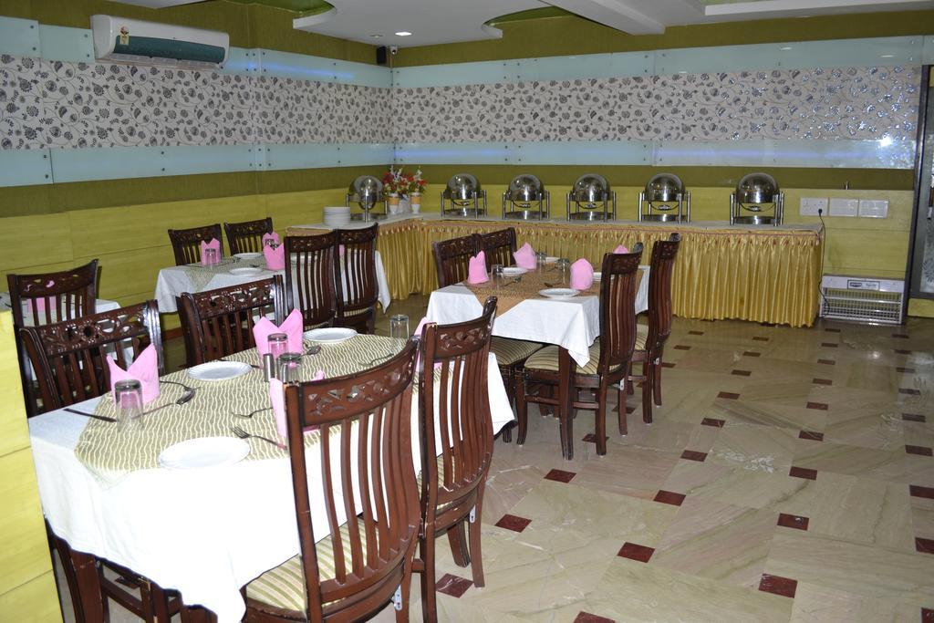 Hotel Panna Paradise Agra  Exterior photo
